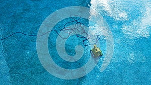 Swimming Pool Cleaning Robot