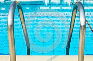 Swimming pool enter