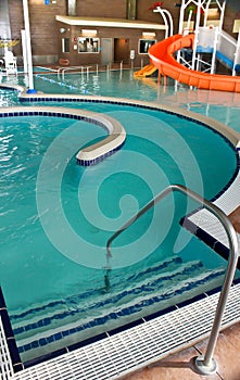 Swimming pool enterance