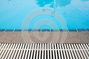 Swimming Pool Overflow Drainage Grating.