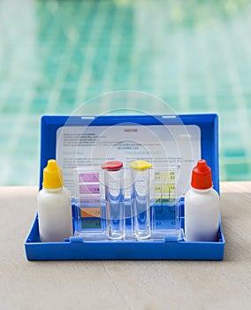 Swimming pool water testing test kit