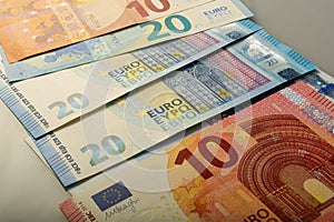 Swiss ten and twenty franc banknotes