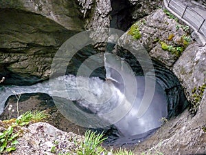 Switzerland, Lauterbrunnen, SCENIC VIEW OF WATERFALL