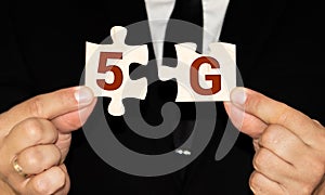 Symbol of the change from 4G to 5G