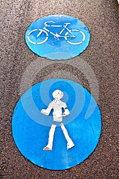 Symbol for path and bikelane