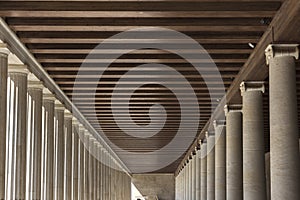 Symmetries and geometries and columns at the Agora of Athens