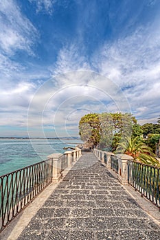 The Alfeo seafront and source Aretusa