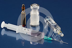 Syringe, vial and ampoule