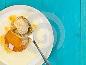 Syrup or Treacle Sponge Pudding With Custard