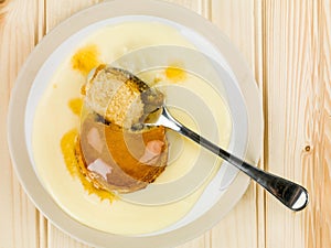 Syrup or Treacle Sponge Pudding With Custard