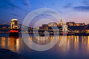 Szechenyi Chain Bridge on the Danube river at night. Budapest, Hungary