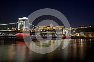 Szechenyi Chain Bridge on the Danube river at night. Budapest, Hungary