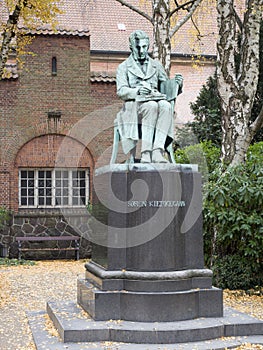 SÃÂ¸ren Kierkegaard Statue in the Library Garden, Copenhagen