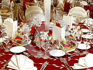 Table arrangement