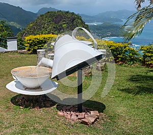 Table chears tropical