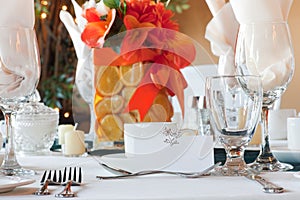 Table place setting with colorful center piece
