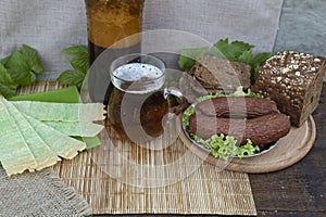 Chips and beer sausages are all you need for beer.