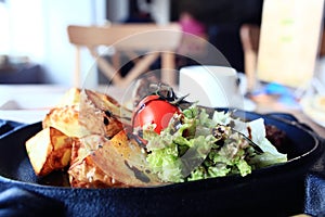 Table setting in cafe