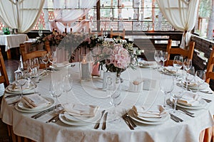 Table, setting, event, party, wedding, reception, beach.