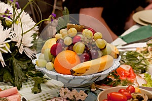 Table setting with fruits