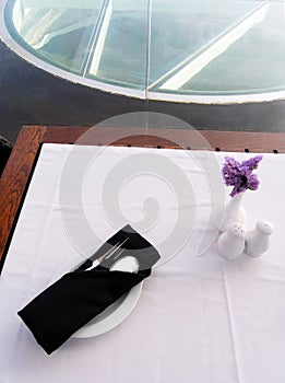 Table setting semi-formal cafe