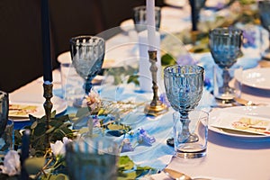 Table setting at a wedding banquet.