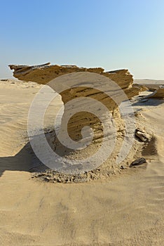 Table Shape Natural Sand Sculpture