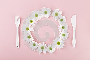 Tableware and plate made of flowers
