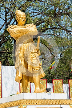 Tachileik, Myanmar - Feb 26 2015: Statue of King Bayint Naung(Bayinnaung). He was king of Toungoo Dynasty of Burma.