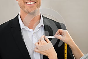 Krajčír meranie z srsť 