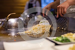 Taiwanese Teppanyaki restaurant grill bean sprout