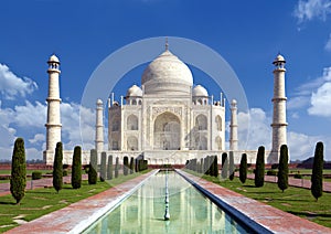 Taj mahal, Agra, India - monument of love in blue sky