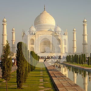 Taj mahal , A famous historical monument