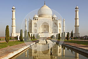 Taj mahal , A famous historical monument