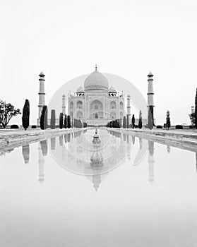 Taj Mahal with nobody in the photo