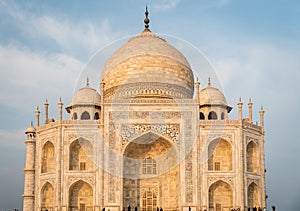 Taj mahal prospective with small tourist walk