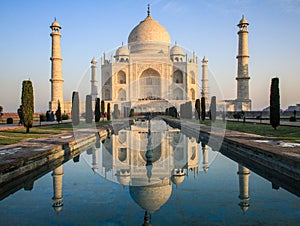 Taj Mahal at Sunrise, Agra, Uttar Pradesh, India