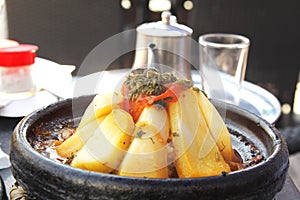 Tajine of meet with vegetables