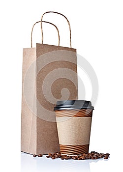 Take-out blank paper brown coffee cup with black cover, craft cup holder, beans and packet