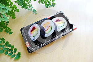 Take out sushi snack platter to go