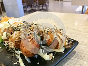 Takoyaki (Grilled Octopus Balls)