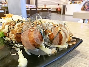 Takoyaki (Grilled Octopus Balls)