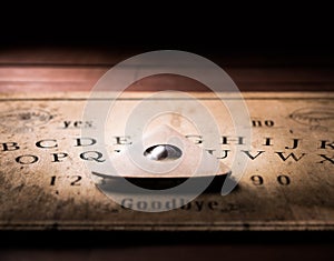 Talking board and planchette