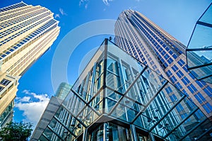 tall highrise buildings in uptown charlotte near blumenthal performing art center