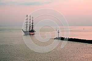 Tallship coming in to port