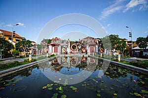 Tam Quan gate of the Ba Mu temple