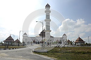 Taman Ilmu Mosque, the largest mosque in Terengganu and can accommodate 10000 worshipers in main prayer hall during prayer time.