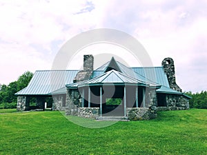 Tamarack Lodge Bungalow on Dennis Hill