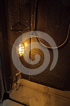 Tambour of a train carriage in winter.