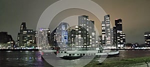 Tames river in uk night view